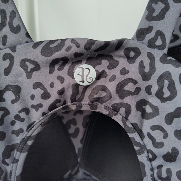 Running Girl Charcoal Leopard Print Cutout Back Athletic Sports Bra L - Picture 2 of 9